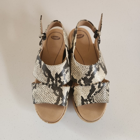 Dr. Scholl's Catch 22 Wedge Espadrille Sandals White Snakeskin Shoes Size 6.5 - Picture 4 of 11